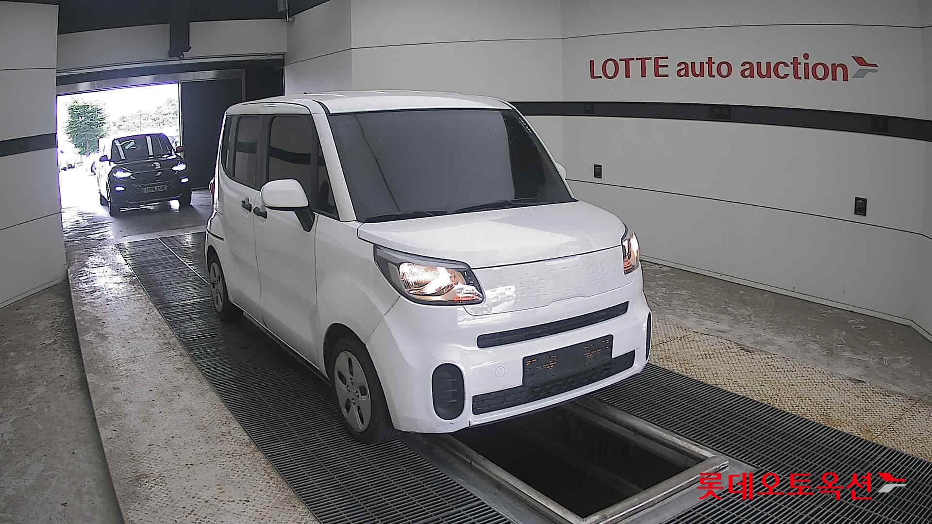 2022 - kia ray