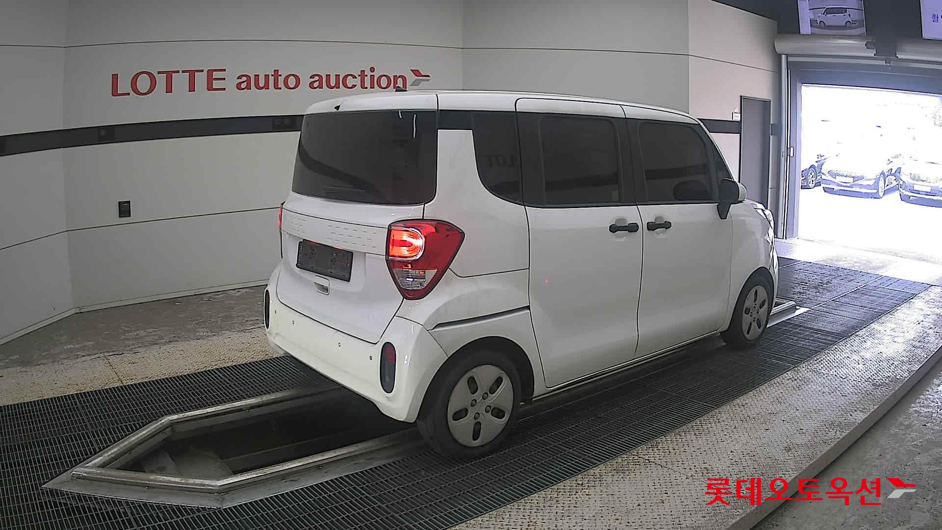 2022 - kia ray