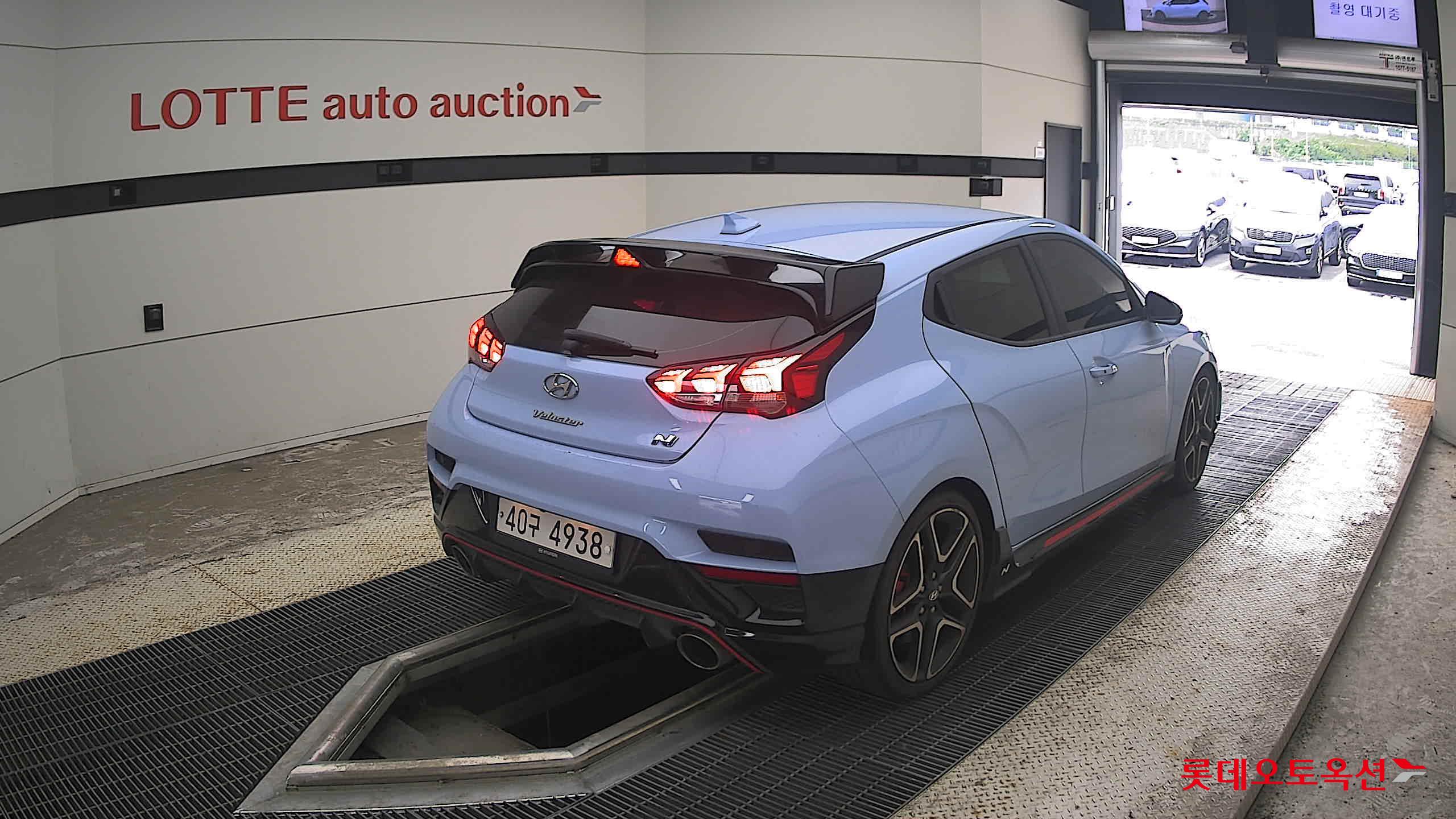 2019 - hyundai veloster