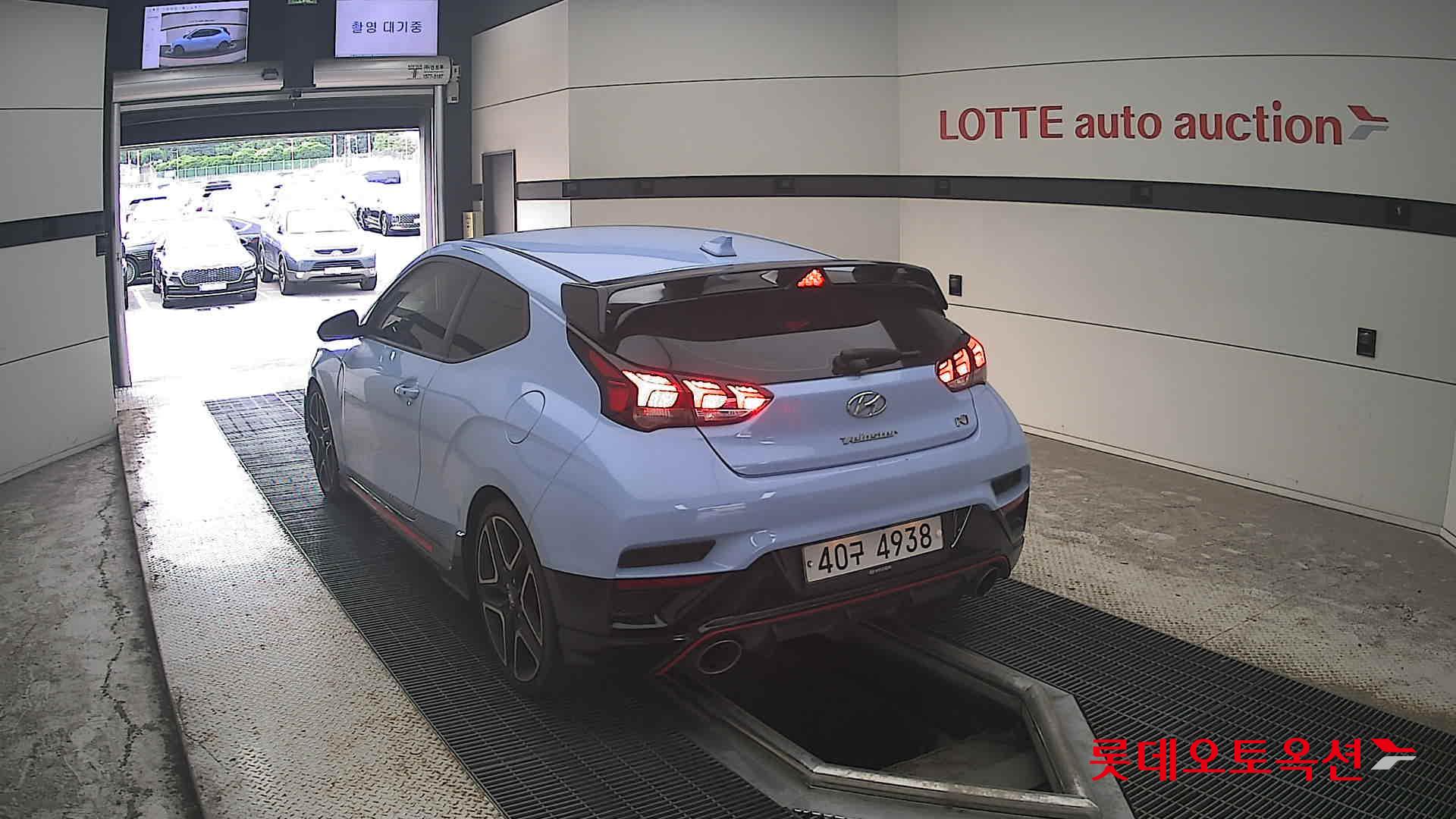 2019 - hyundai veloster