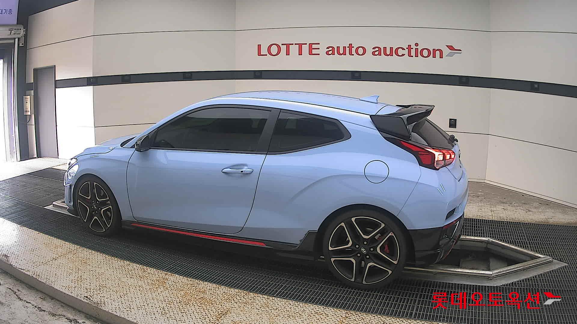 2019 - hyundai veloster