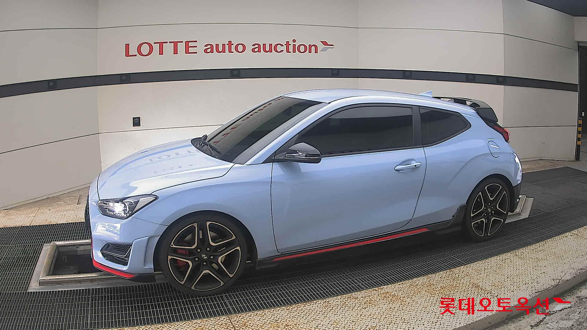 2019 - hyundai veloster
