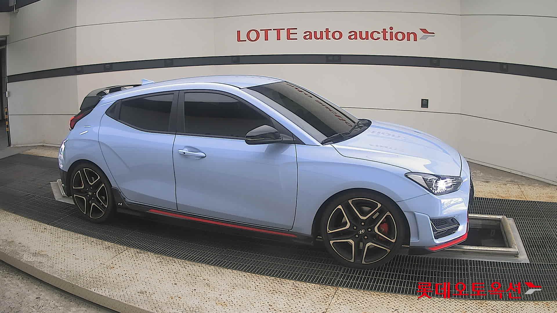 2019 - hyundai veloster