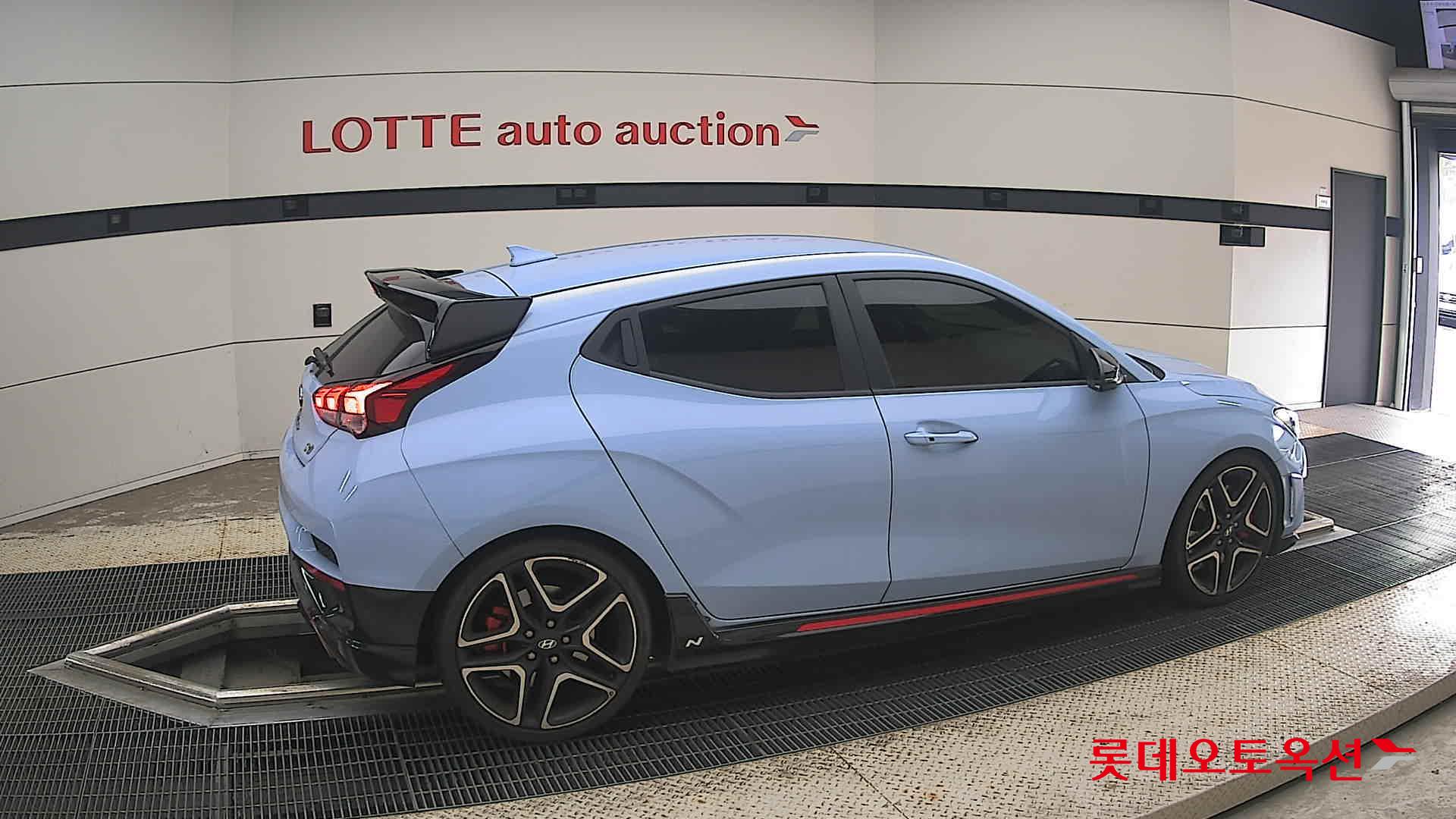 2019 - hyundai veloster