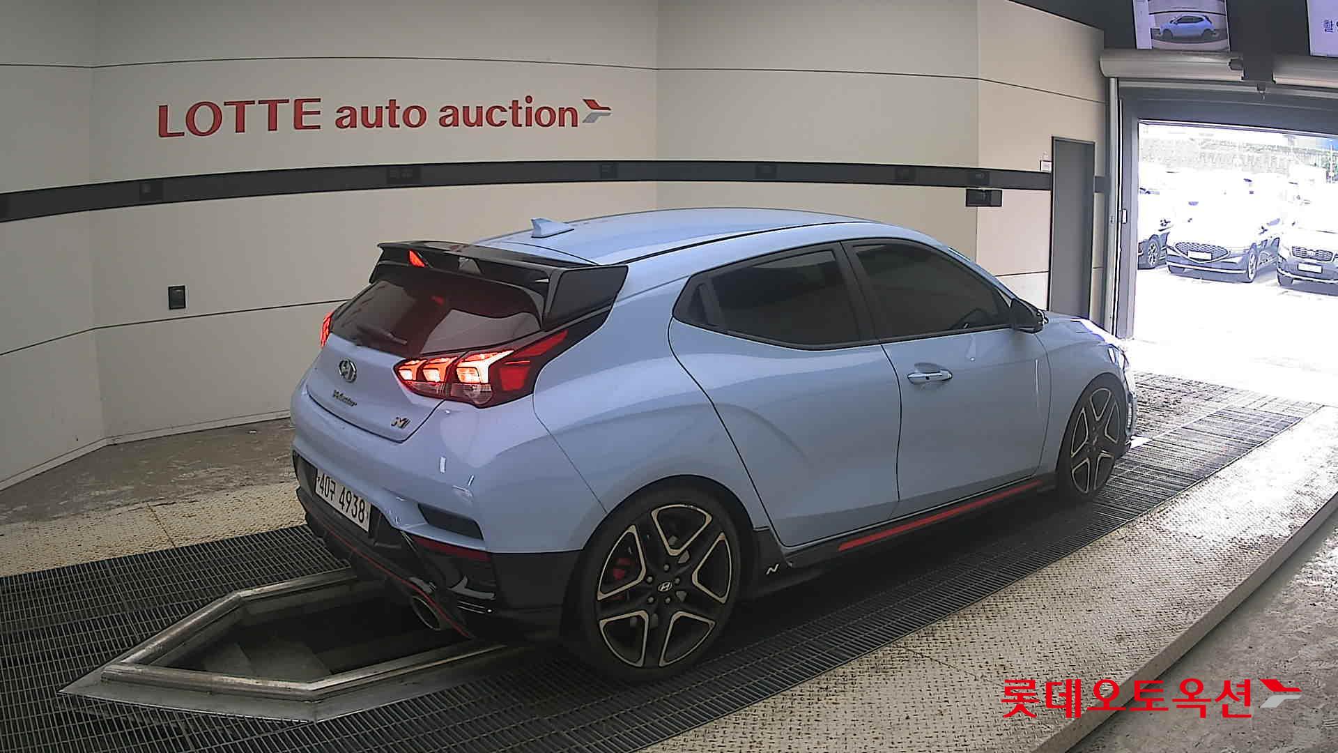 2019 - hyundai veloster