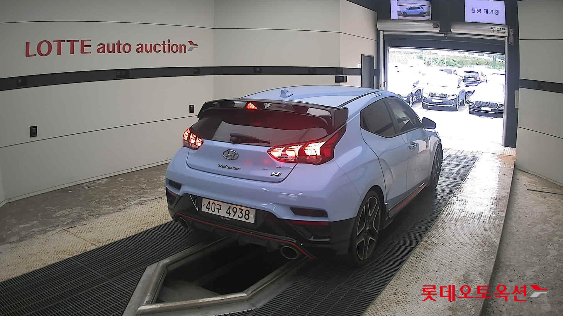 2019 - hyundai veloster