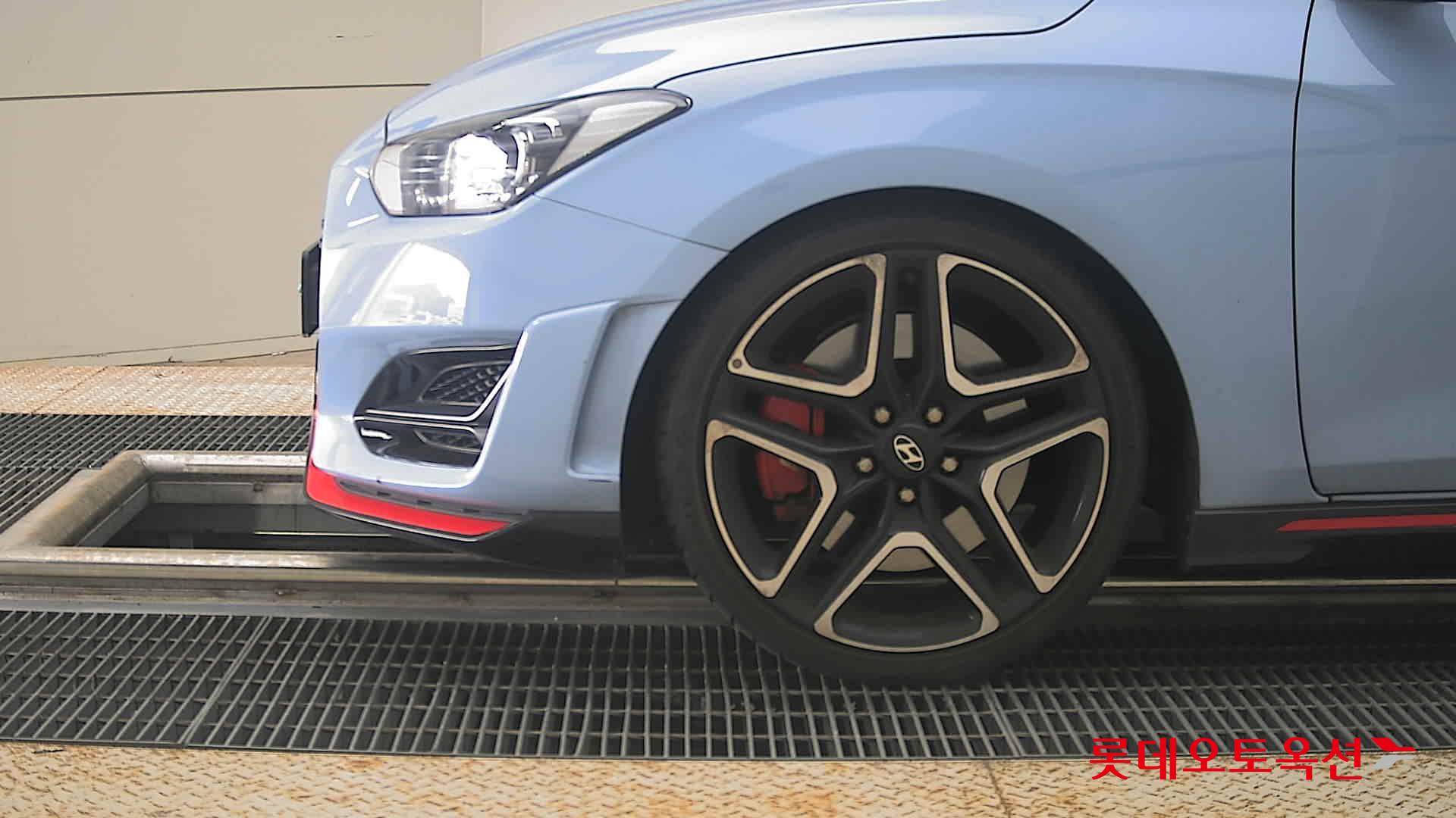 2019 - hyundai veloster