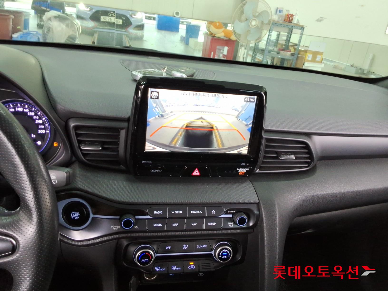 2019 - hyundai veloster