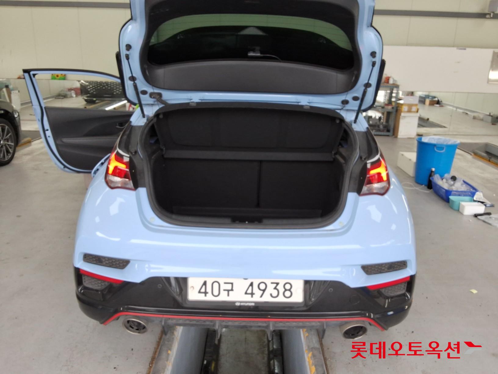 2019 - hyundai veloster