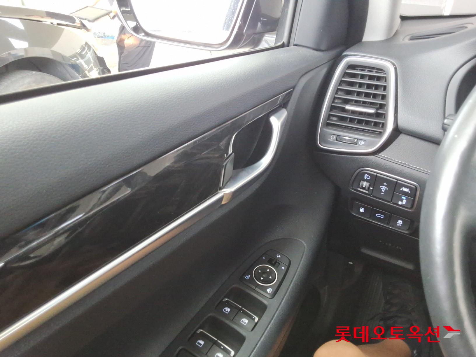 2019 - hyundai grandeur