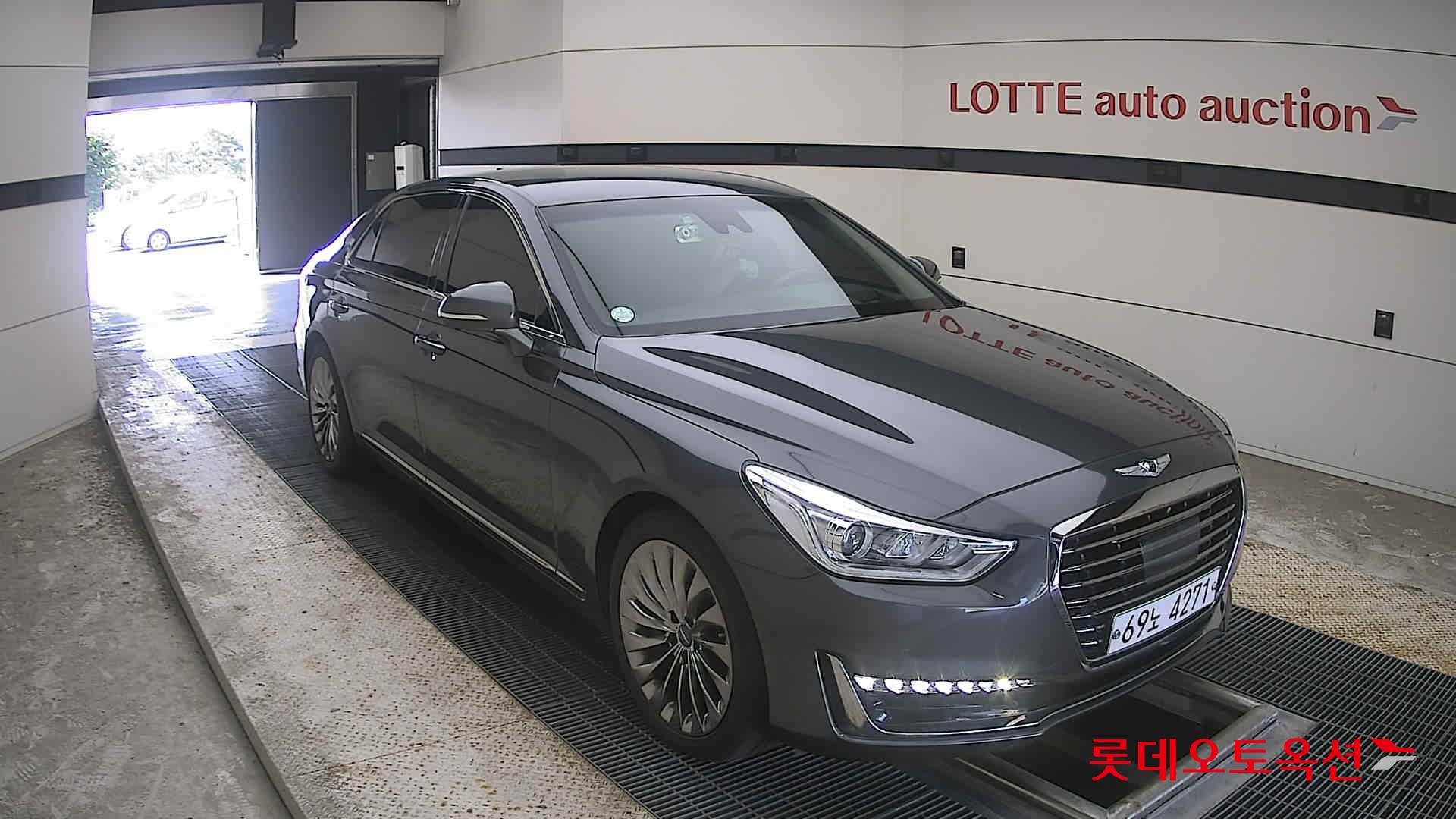 جينيسيس Eq900 2017 بريميوم فاخر