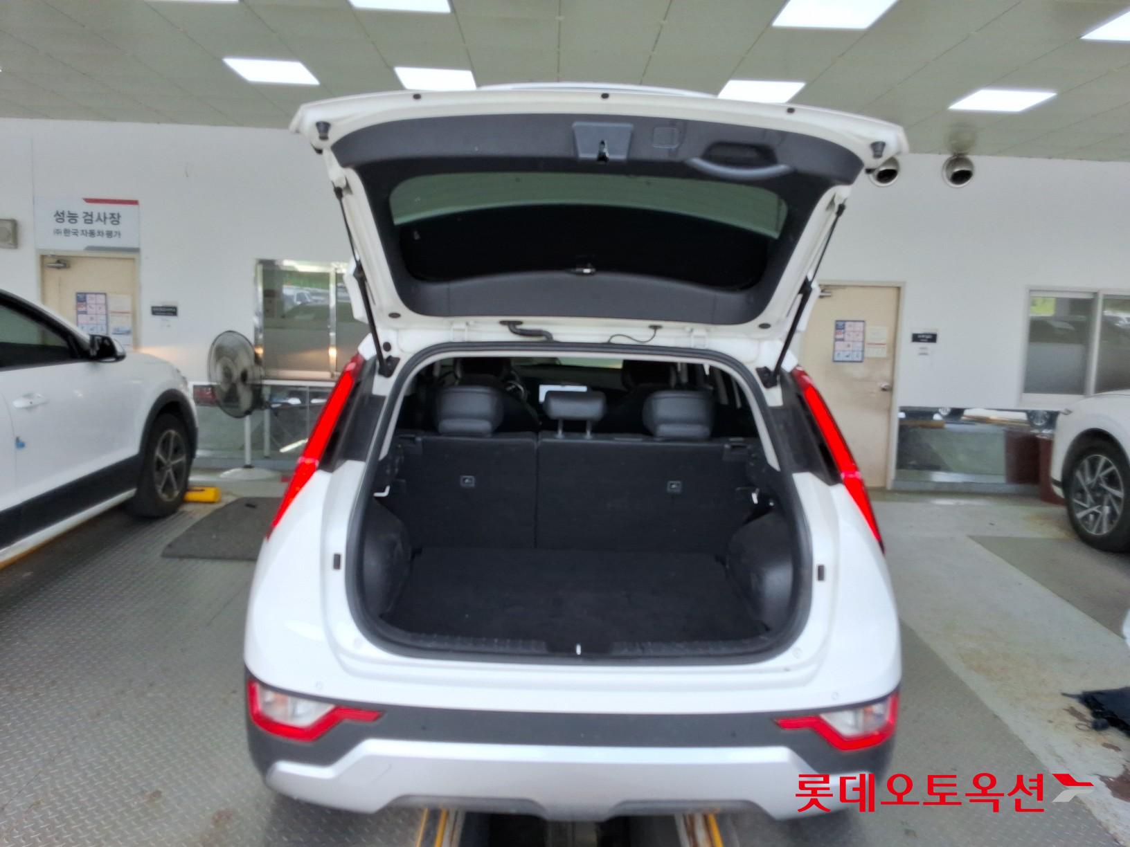 2022 - kia niro