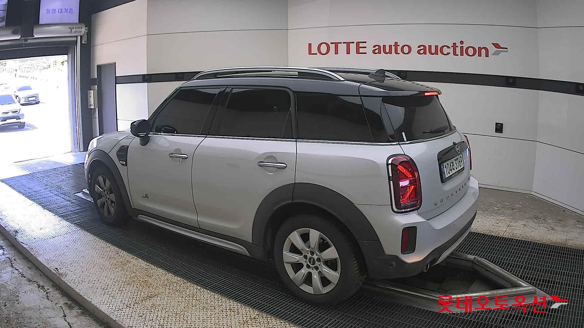 Mini Cooper 2023 — صورة 8