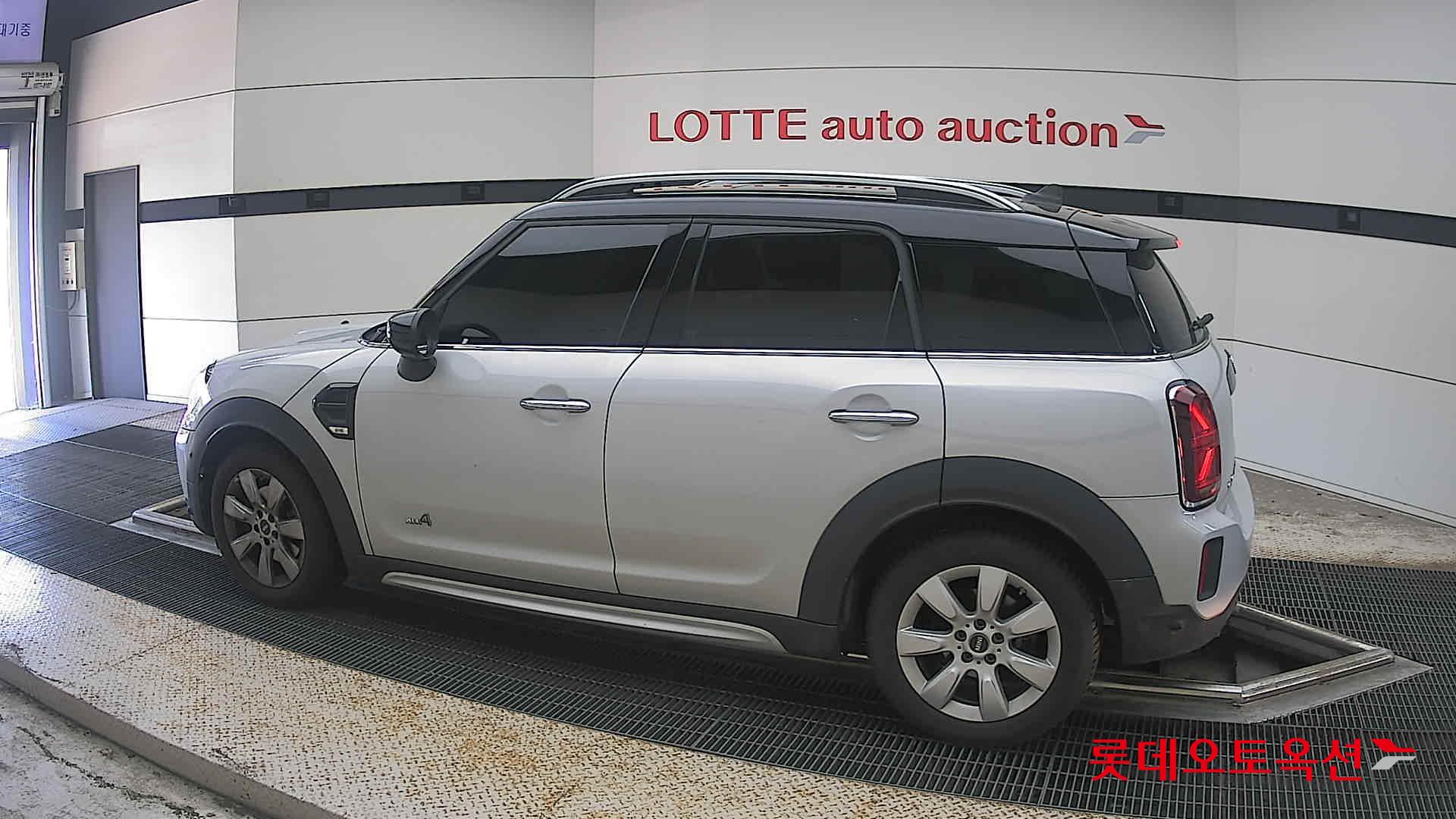 Mini Cooper 2023 — صورة 7