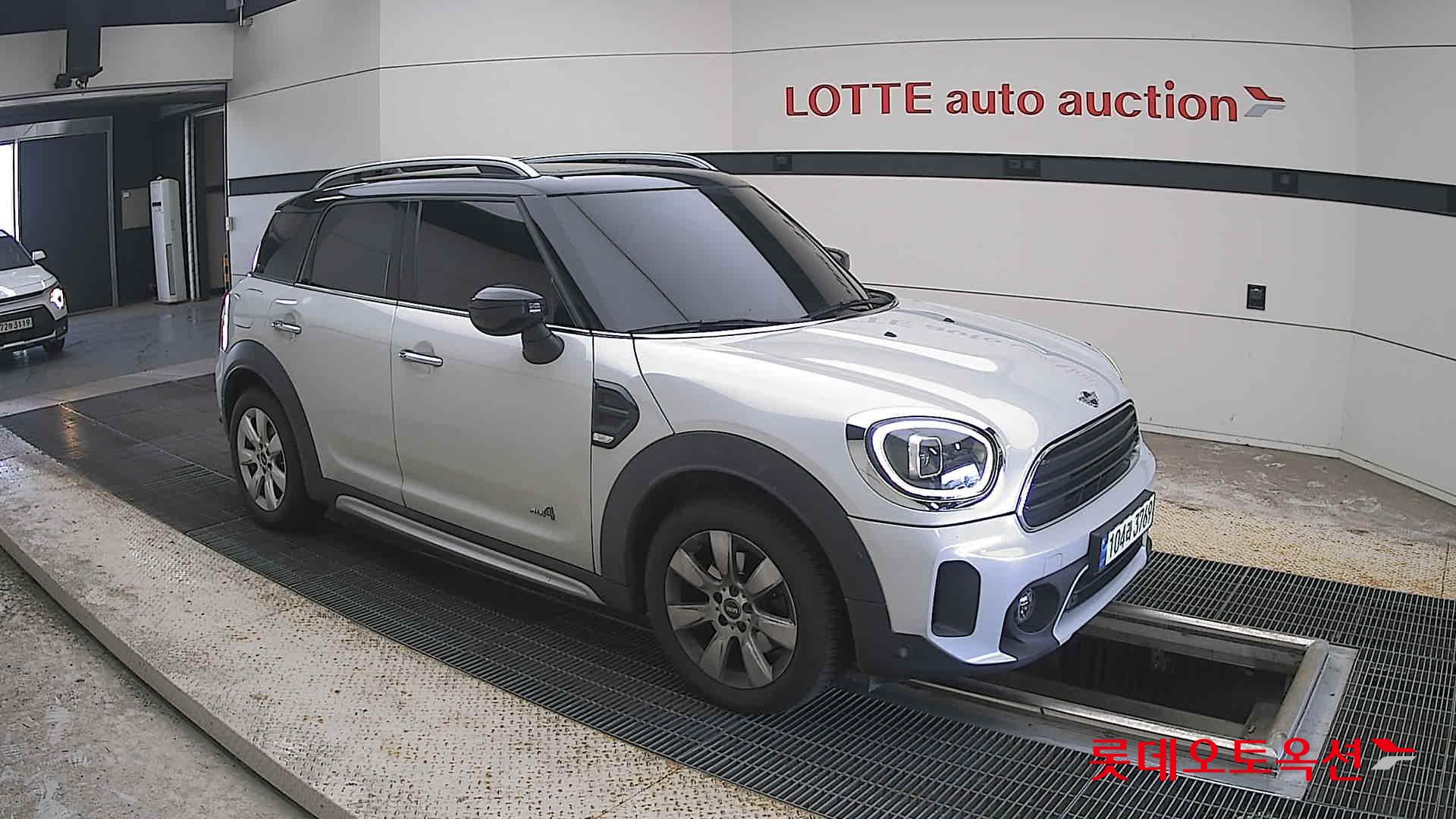 Mini Cooper 2023 — صورة 18