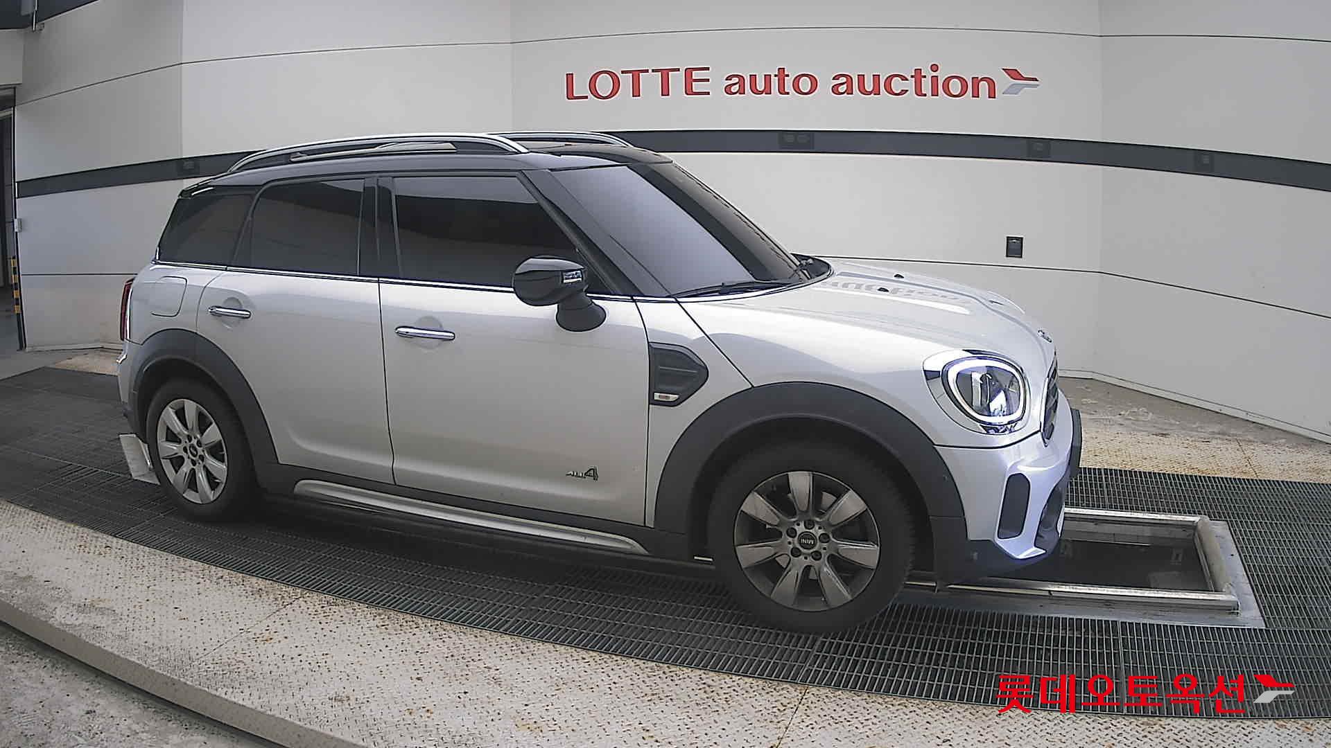 Mini Cooper 2023 — صورة 17