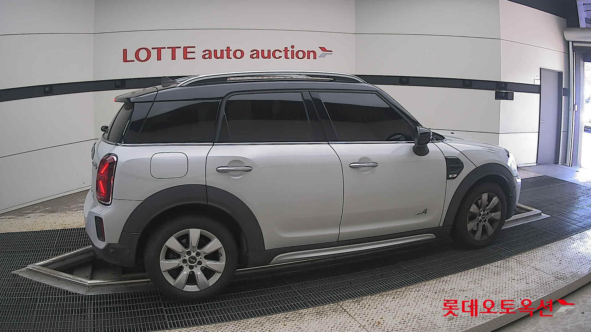 Mini Cooper 2023 — صورة 15