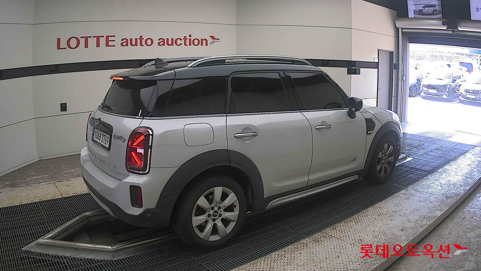 Mini Cooper 2023 — صورة 14