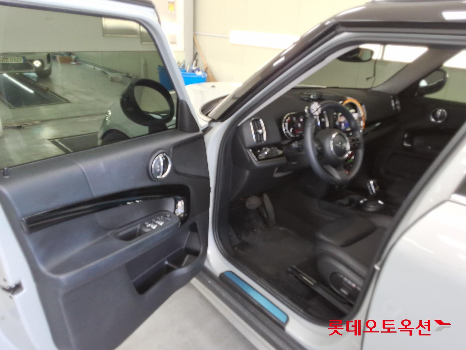 Mini Cooper 2023 — صورة 34