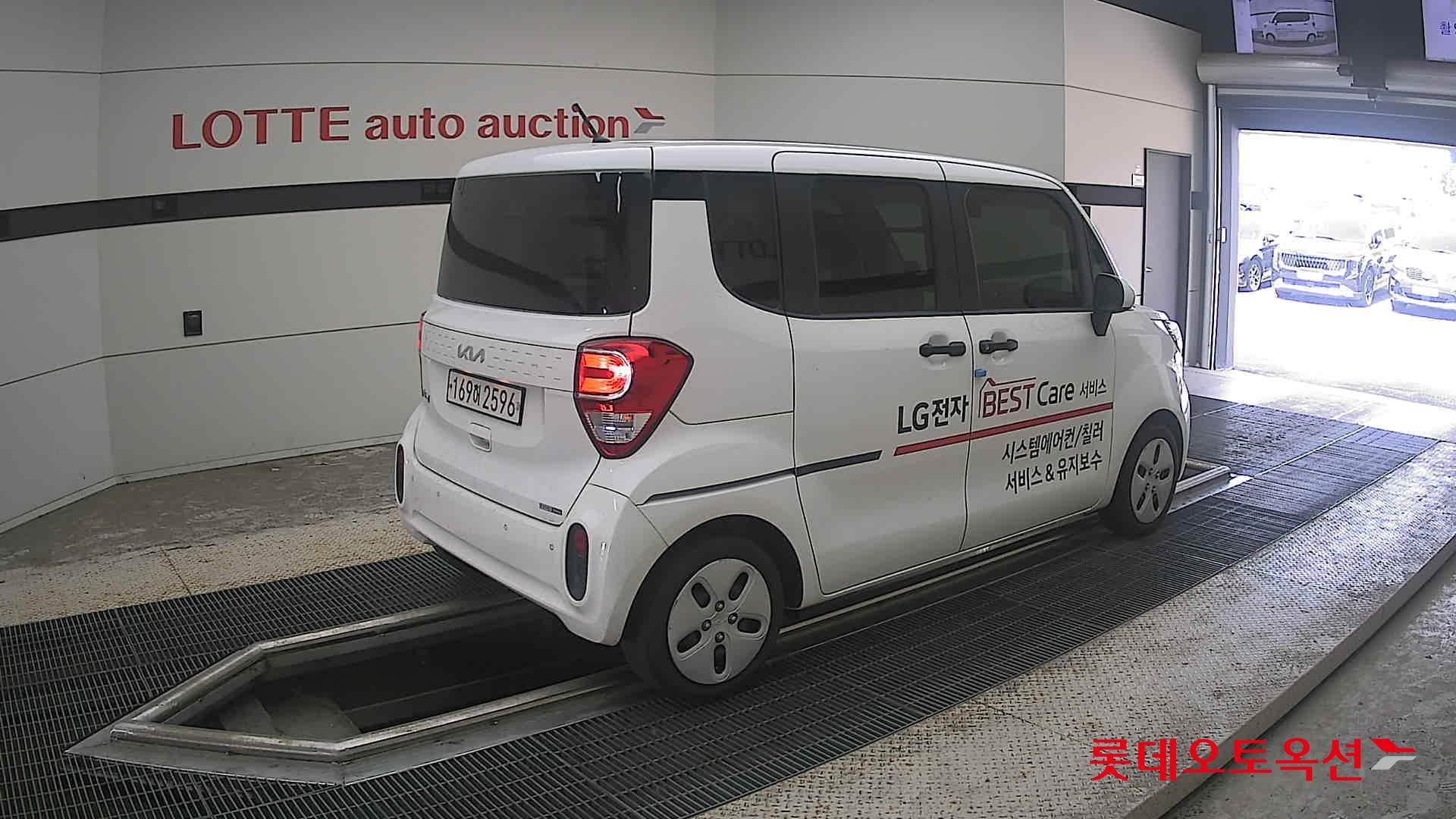 2022 - kia ray