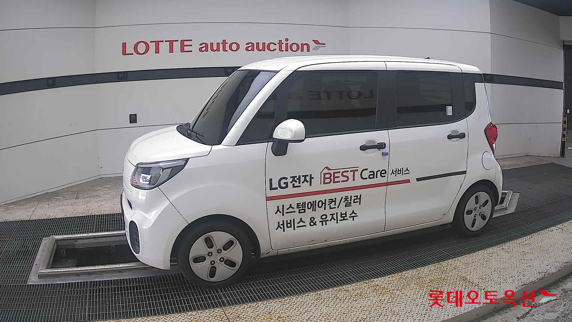 2022 - kia ray