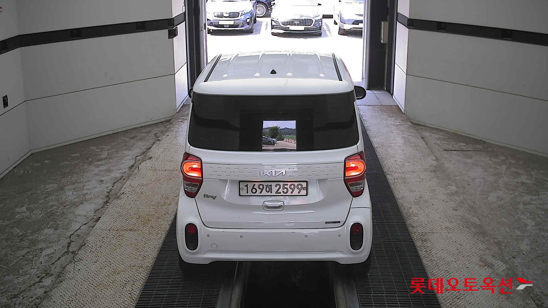 2022 - kia ray