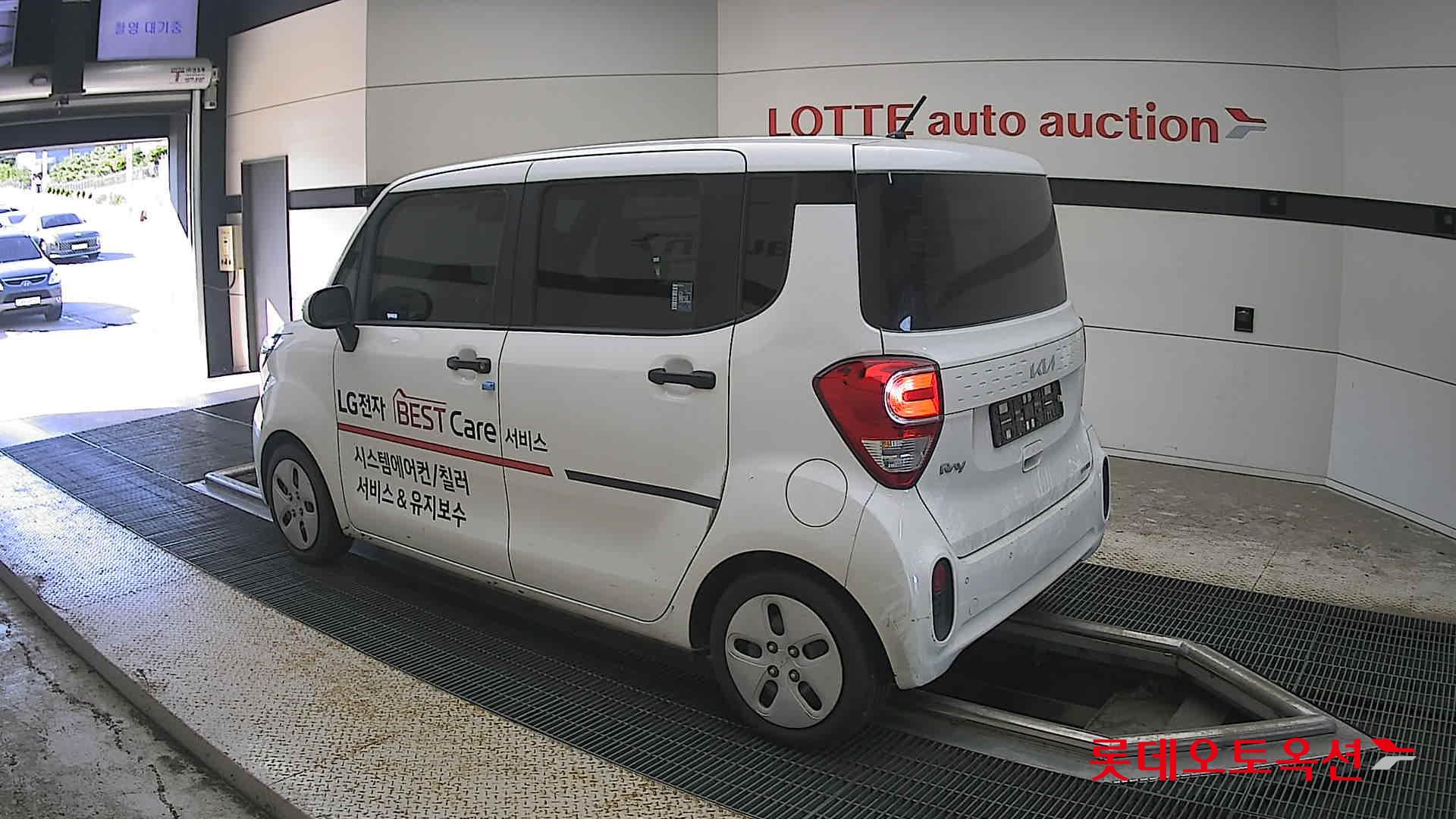 2022 - kia ray