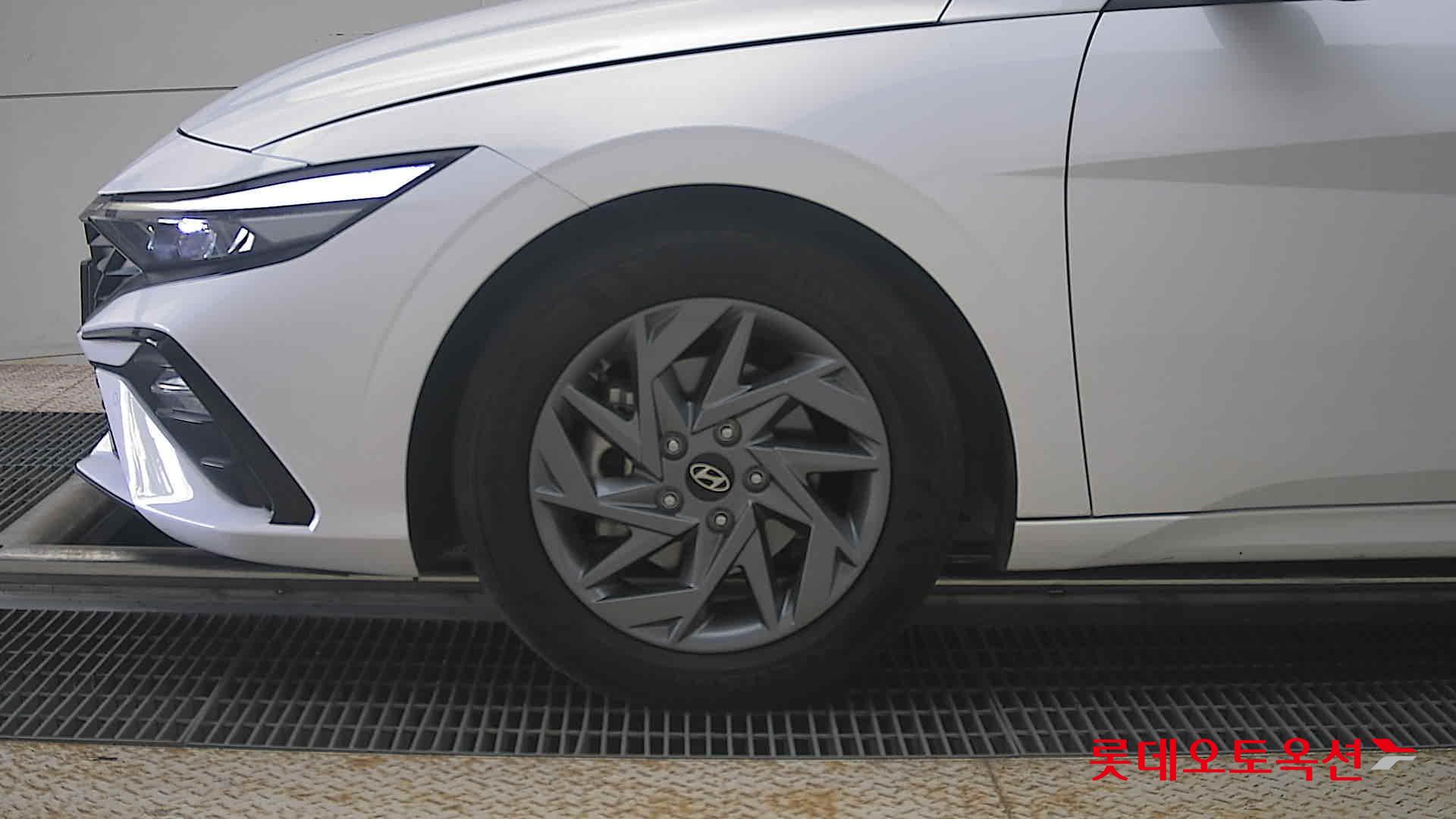 2024 - hyundai avante