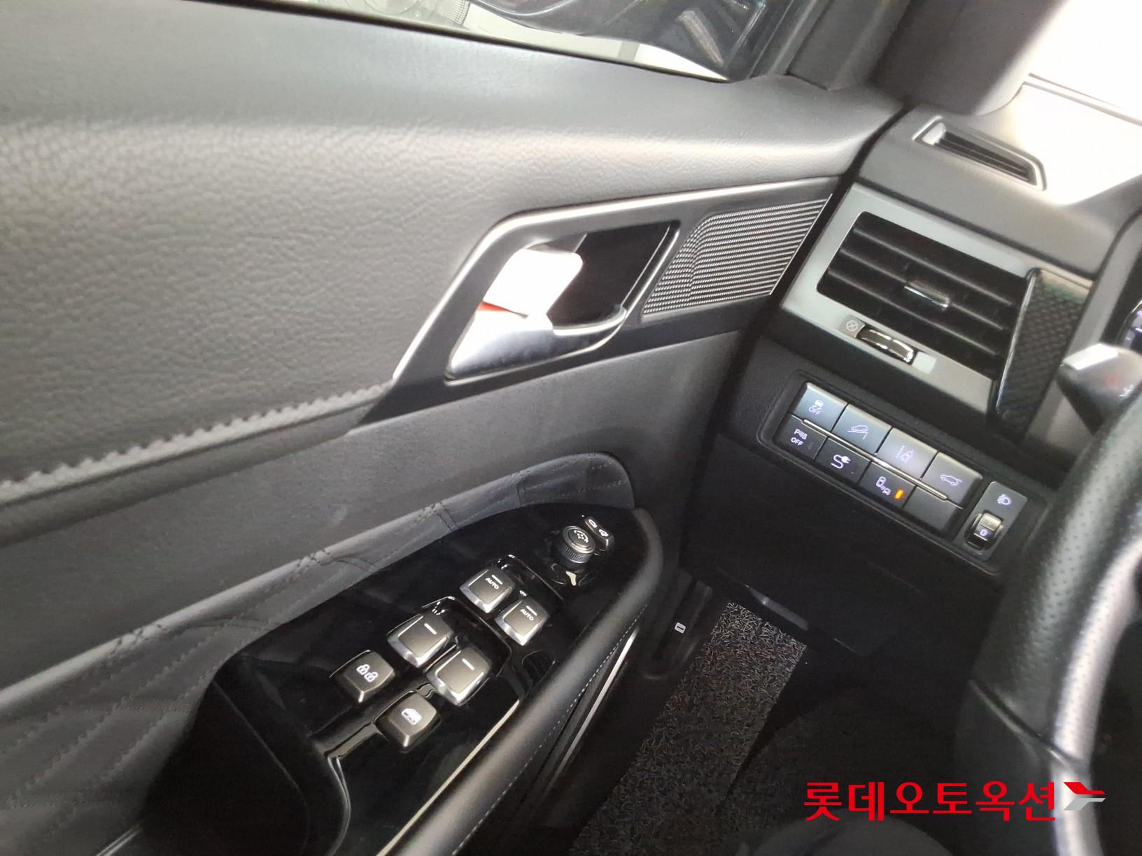 2020 - ssangyong rexton