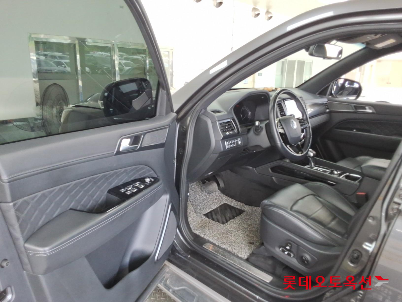 2020 - ssangyong rexton