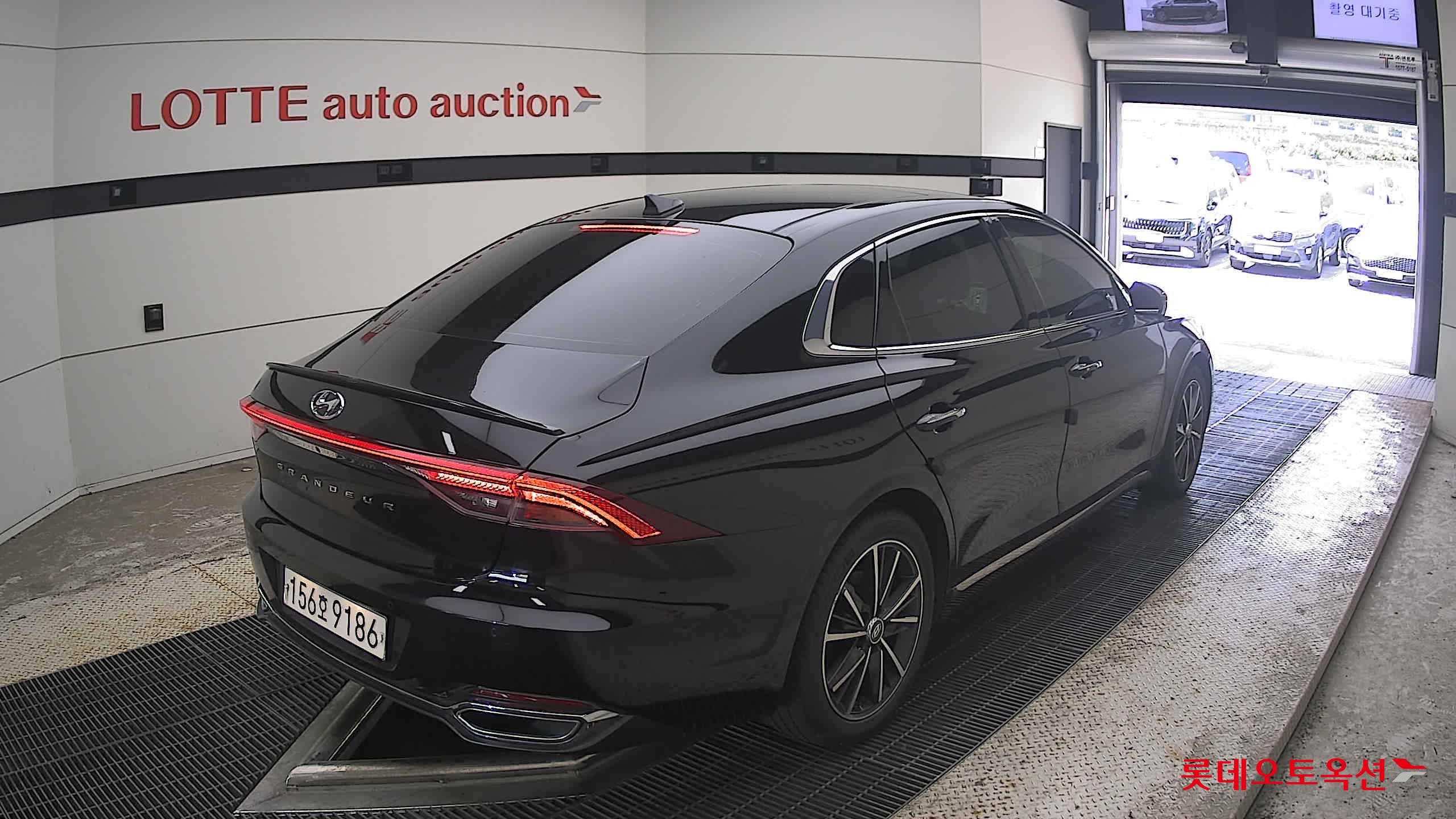 2022 - hyundai grandeur