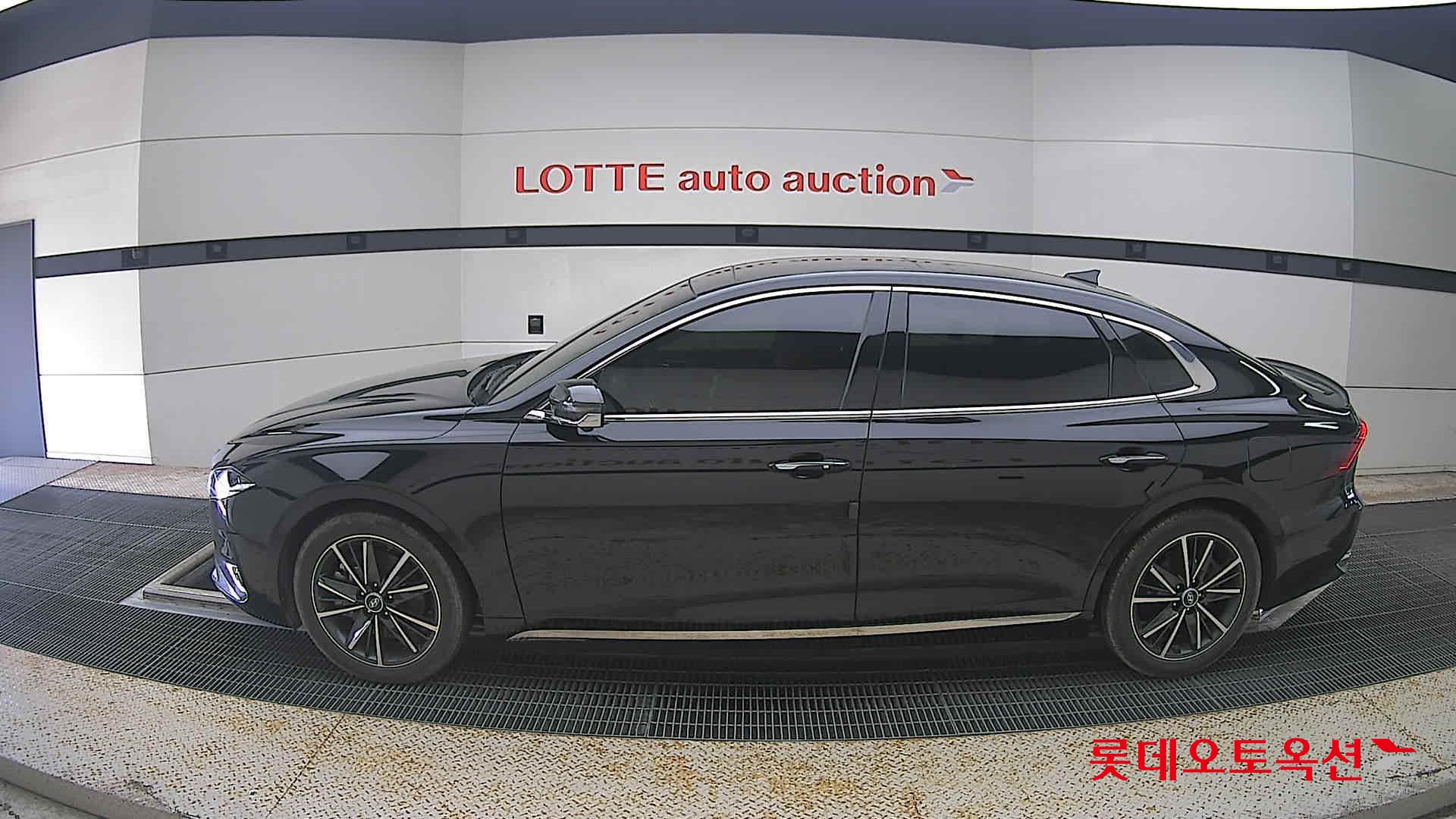 2022 - hyundai grandeur