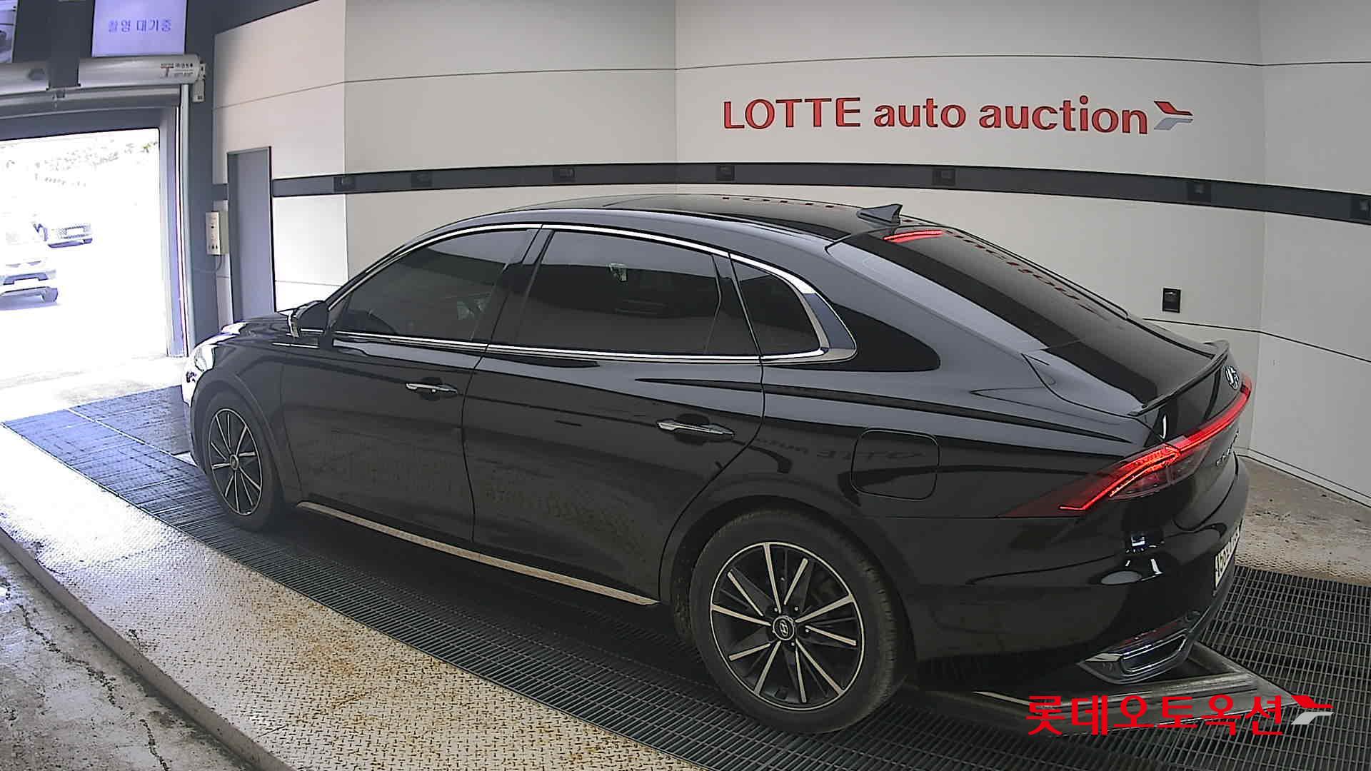 2022 - hyundai grandeur