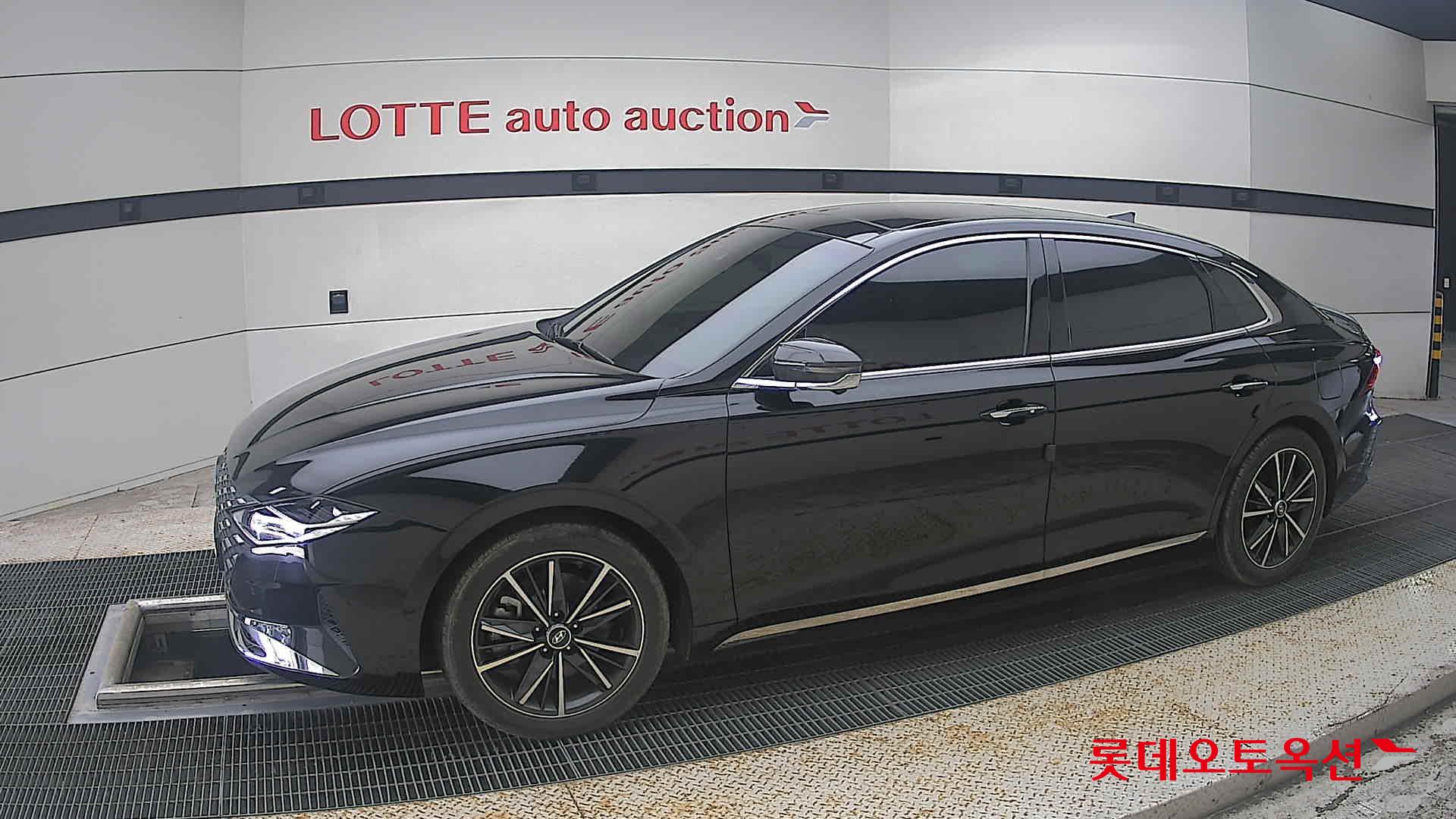 2022 - hyundai grandeur
