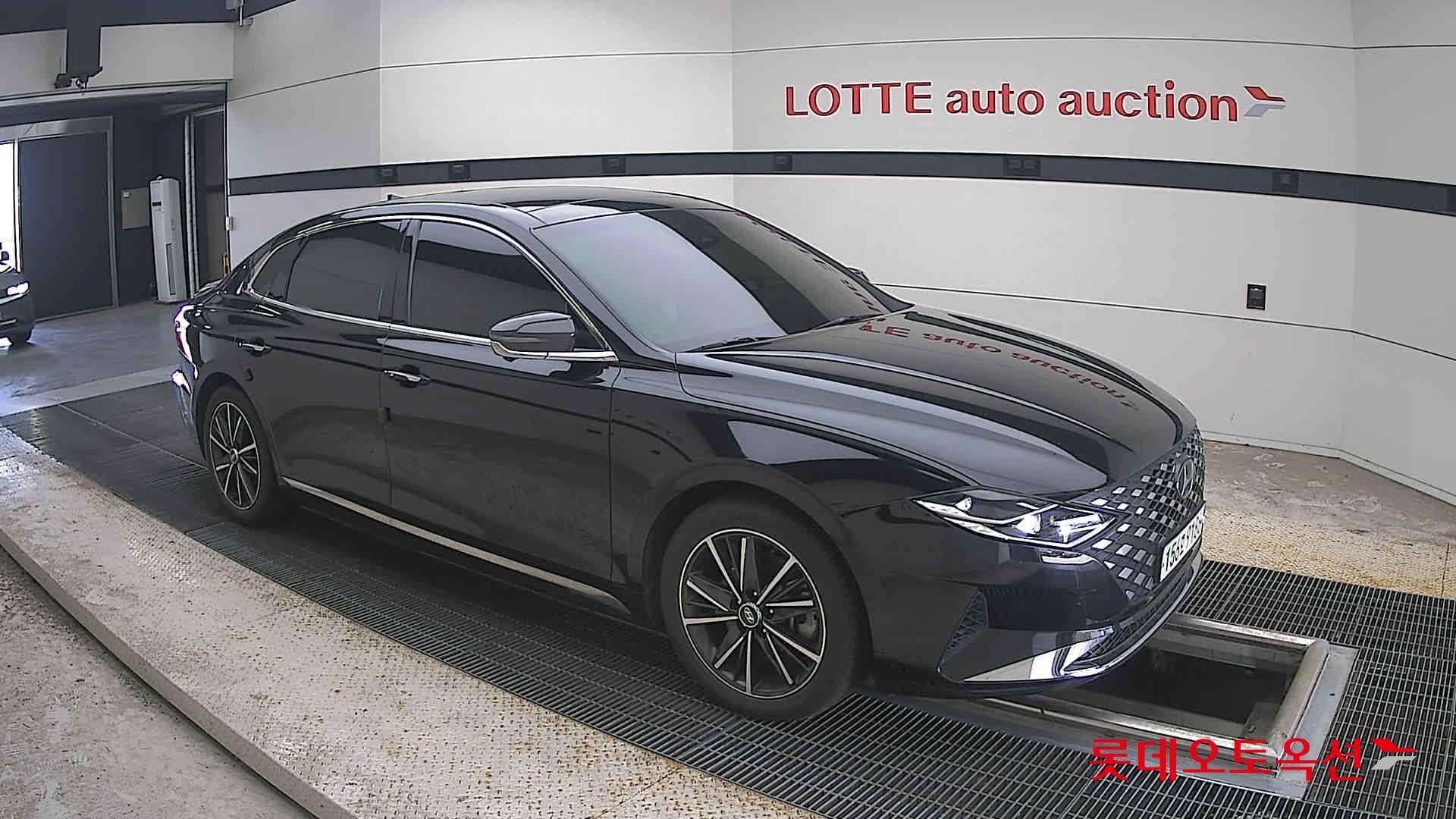 2022 - hyundai grandeur