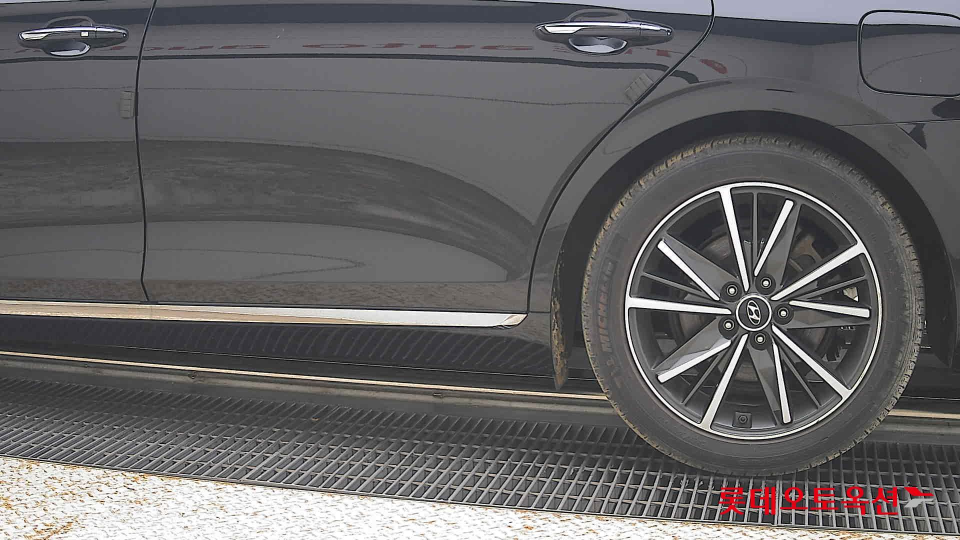 2022 - hyundai grandeur