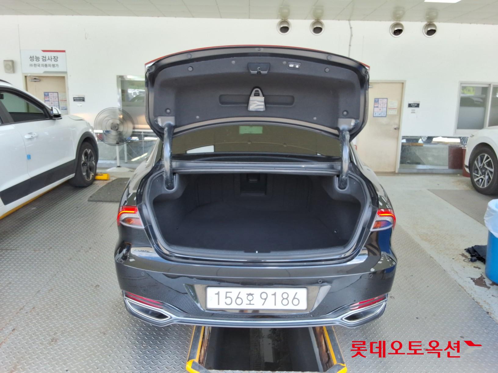 2022 - hyundai grandeur