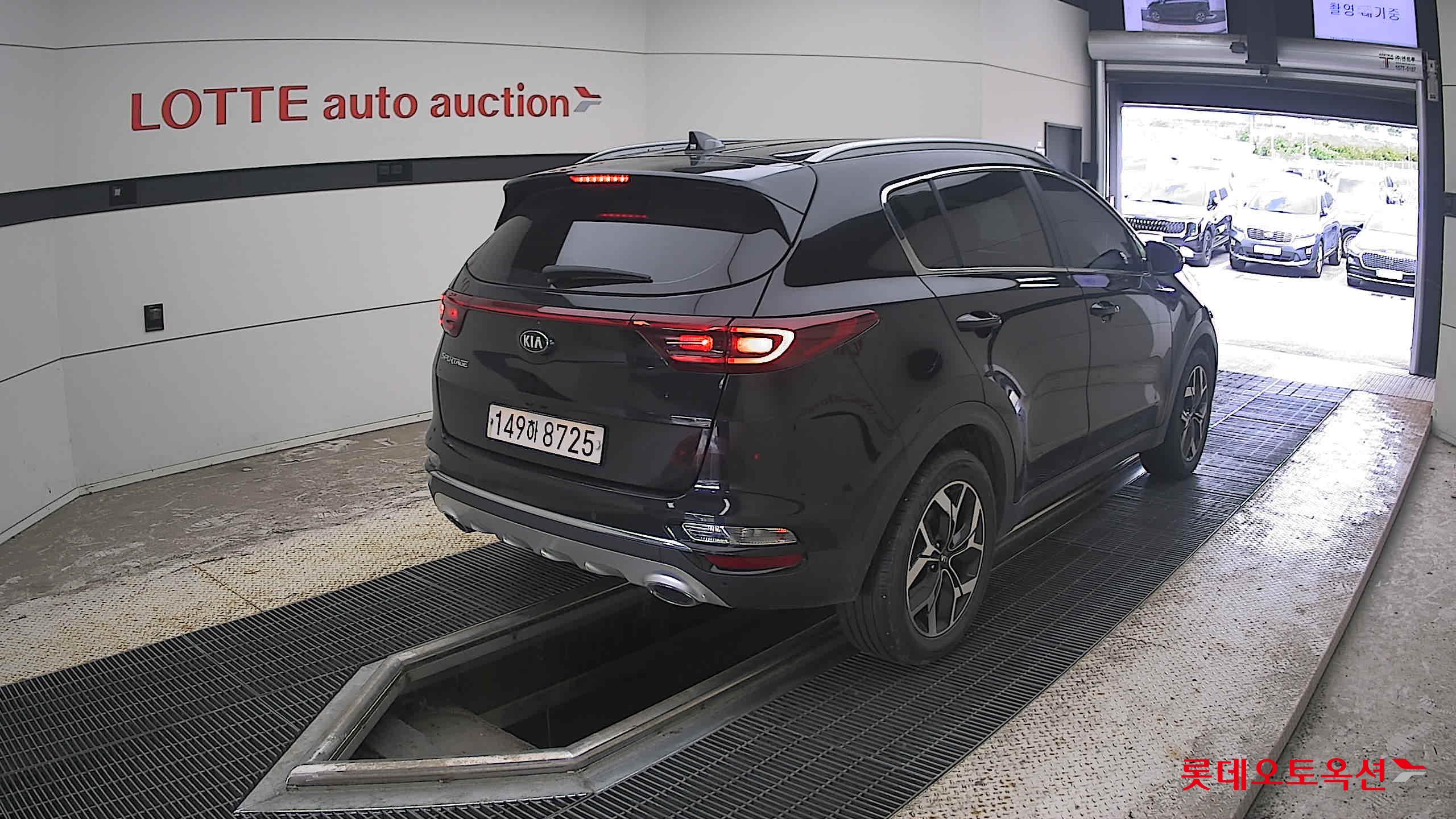 2022 - kia sportage