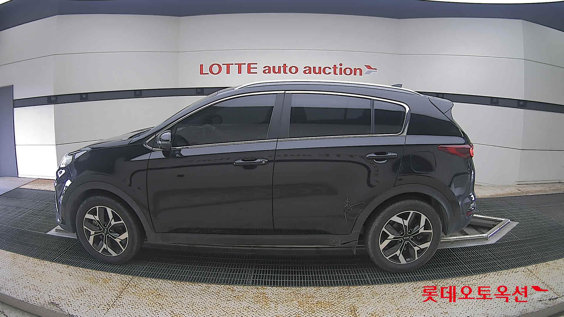 2022 - kia sportage