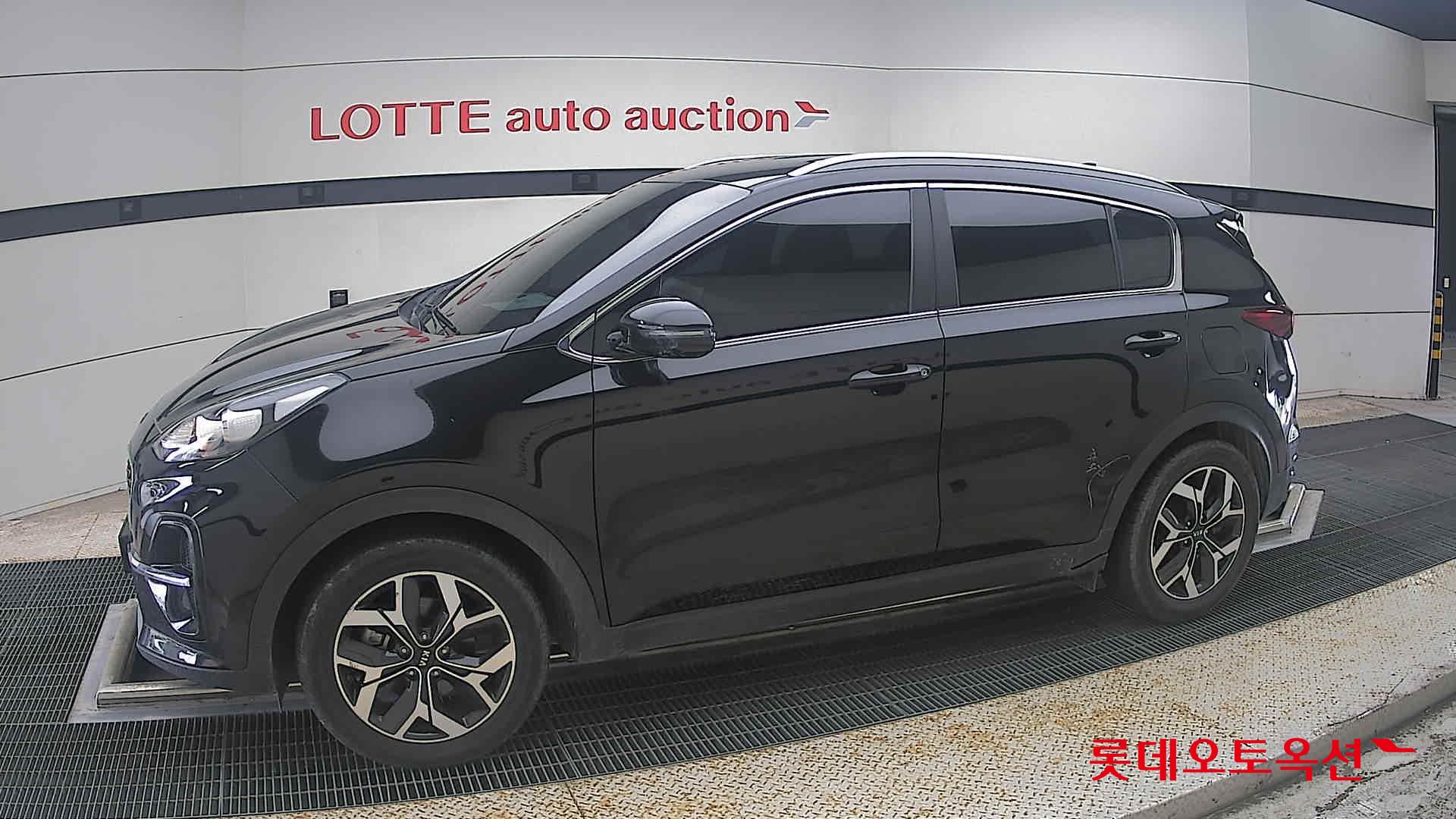2022 - kia sportage