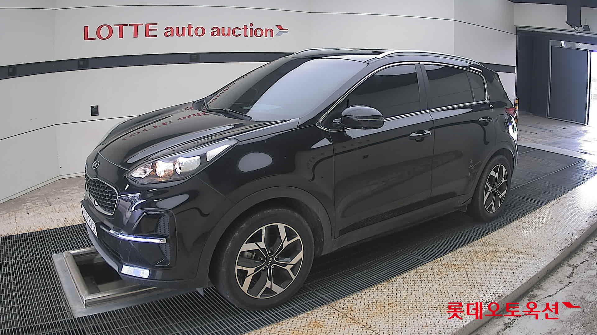 2022 - kia sportage