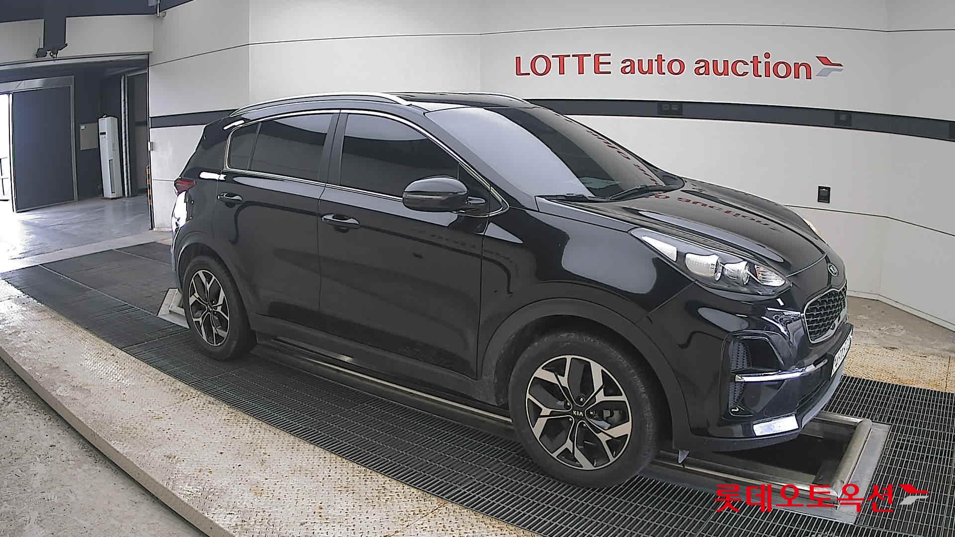 2022 - kia sportage