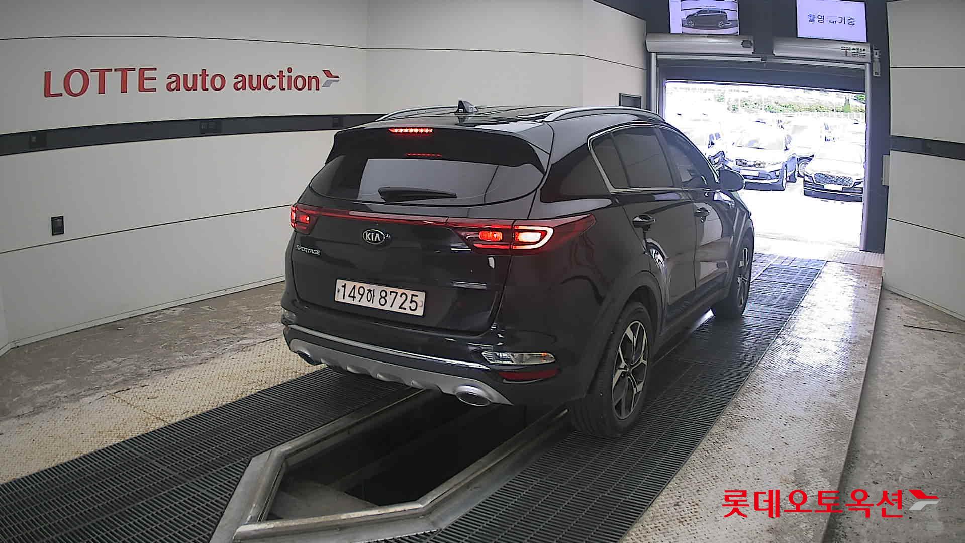 2022 - kia sportage