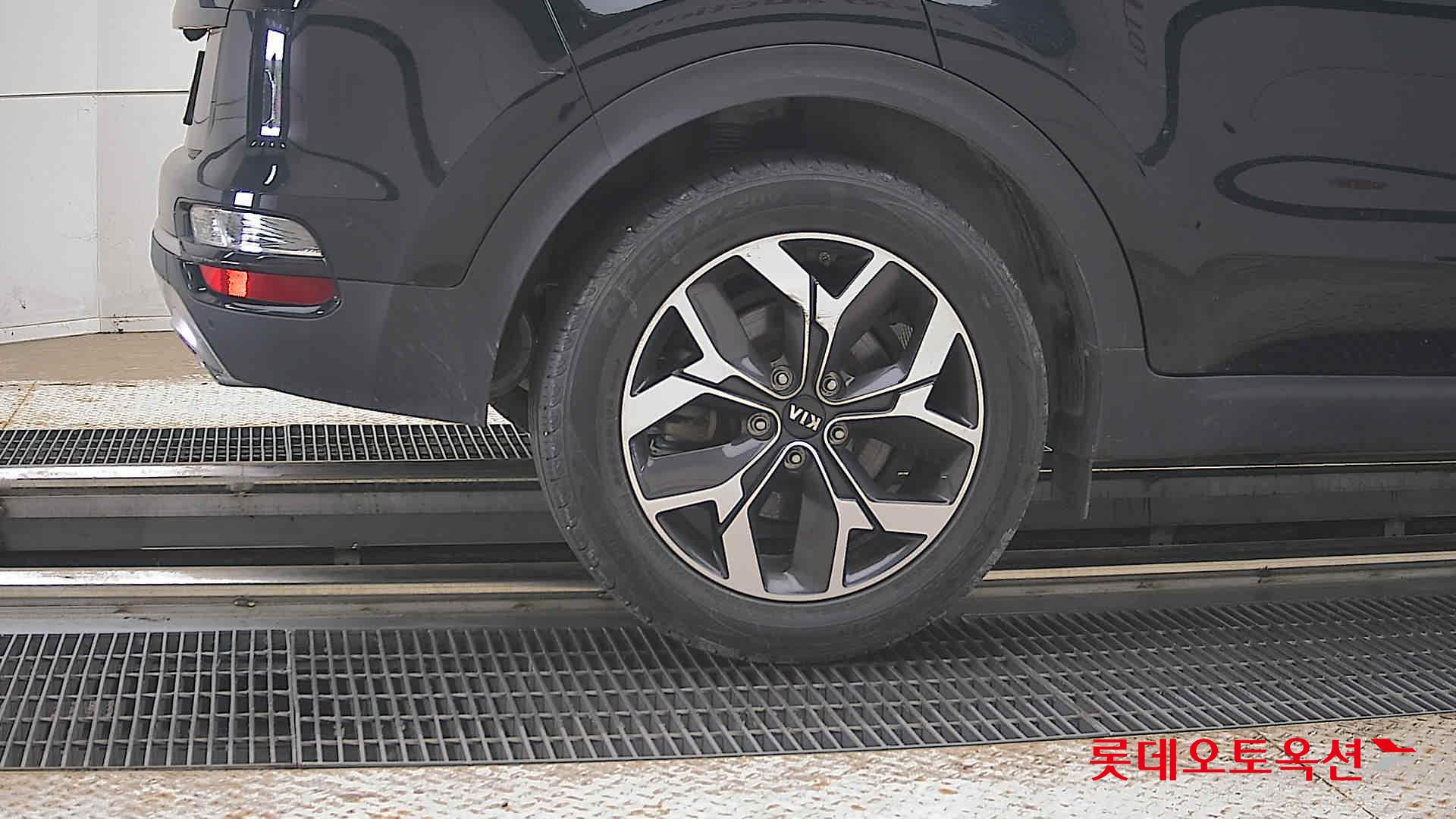 2022 - kia sportage