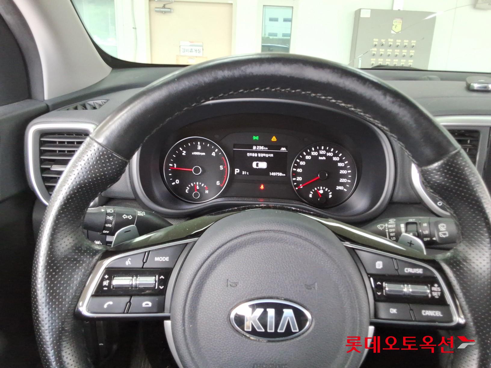 2022 - kia sportage