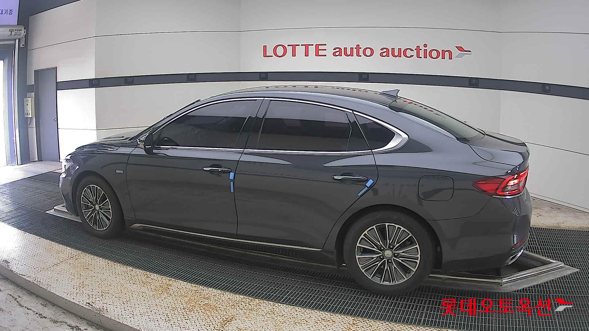 2018 - hyundai grandeur