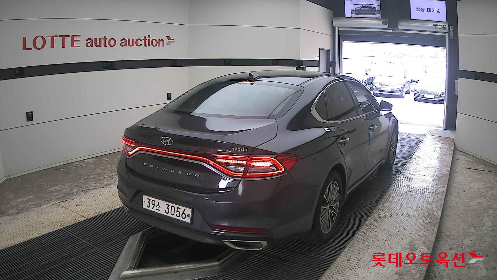 2018 - hyundai grandeur