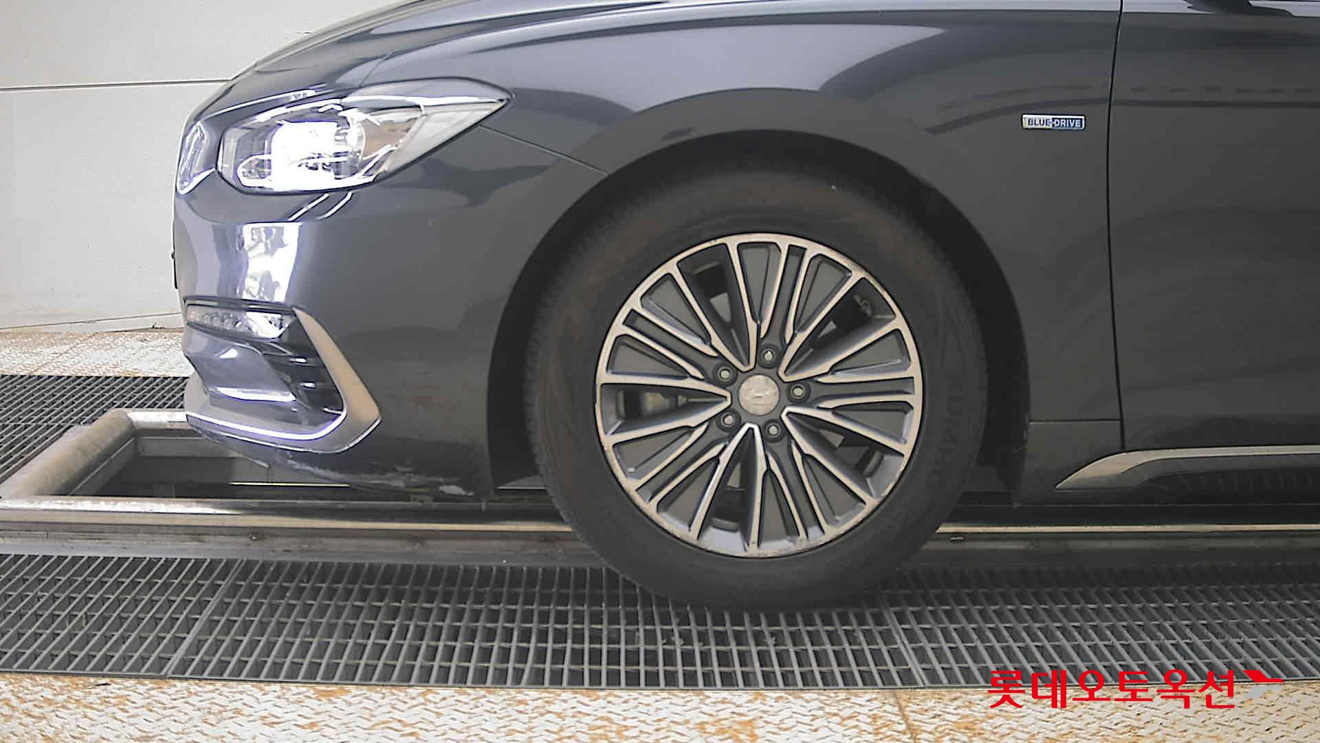 2018 - hyundai grandeur