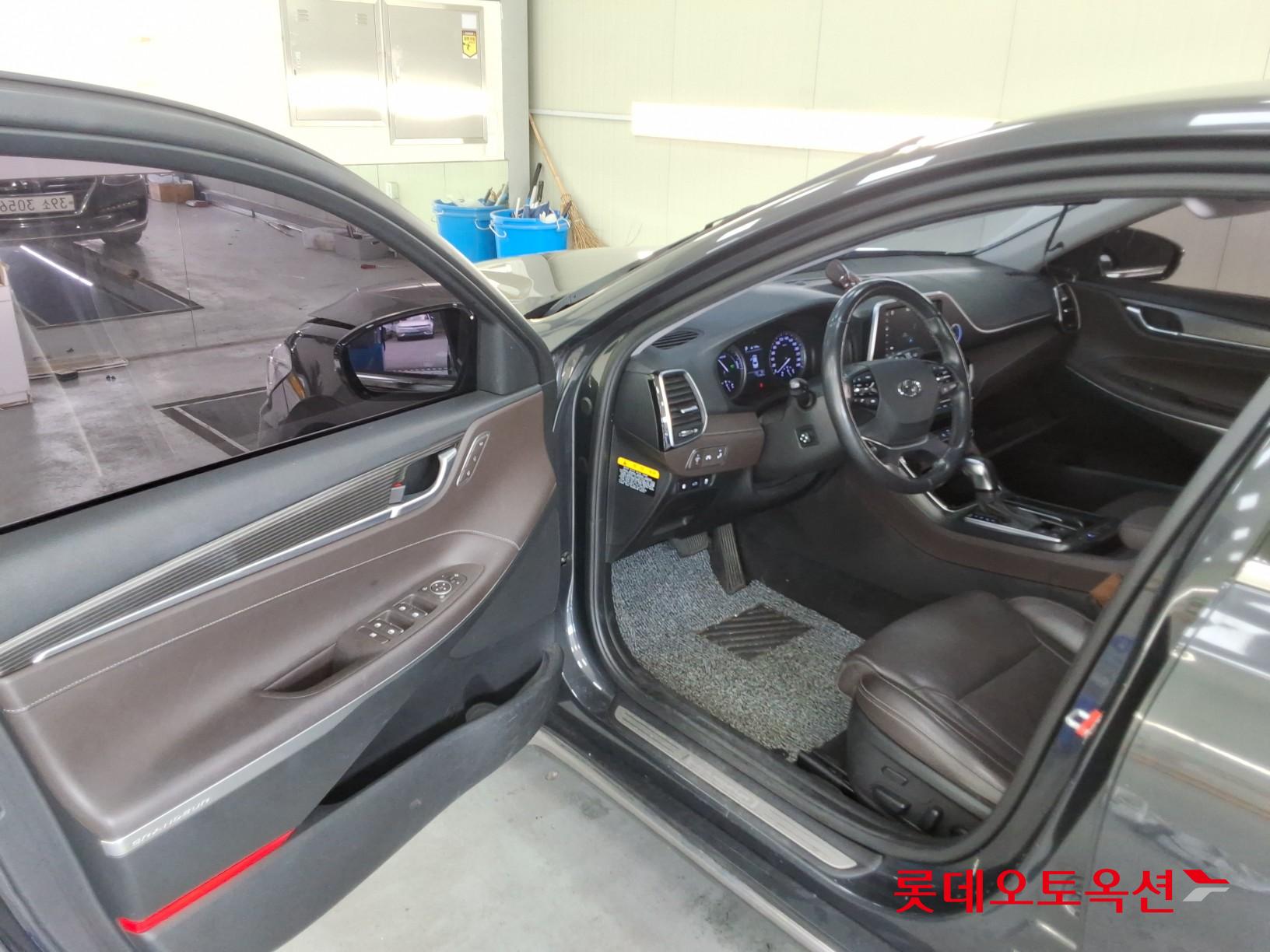 2018 - hyundai grandeur
