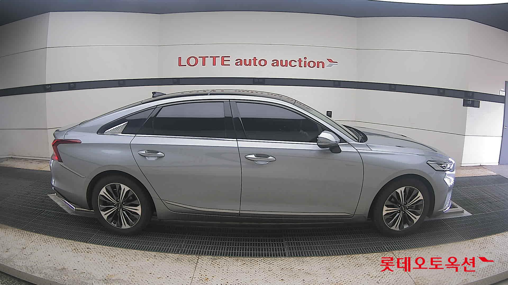 2022 - kia k8